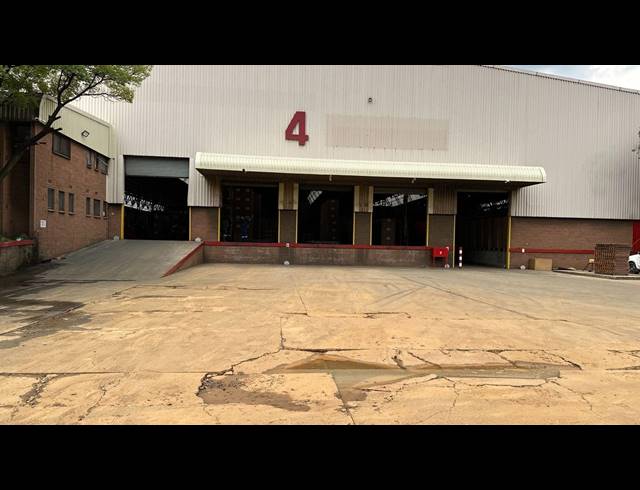 7,242M² WAREHOUSE TO LET IN ALRODE